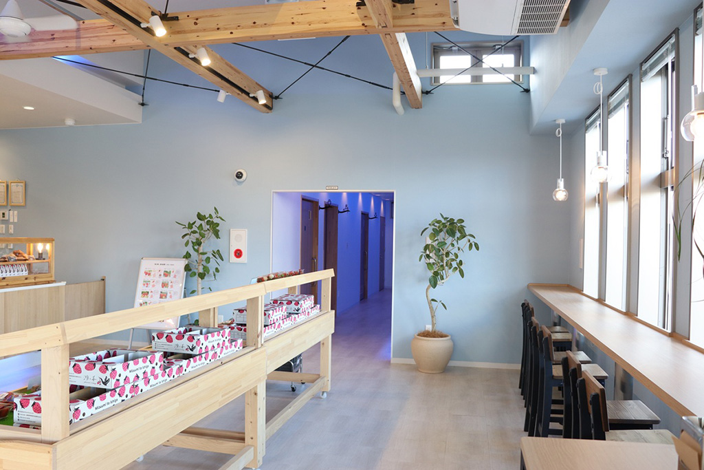 直売所「Farmer’s Market」/湖と苺(滋賀県/草津市)