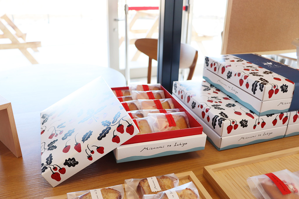 焼き菓子/湖と苺(滋賀県/草津市)