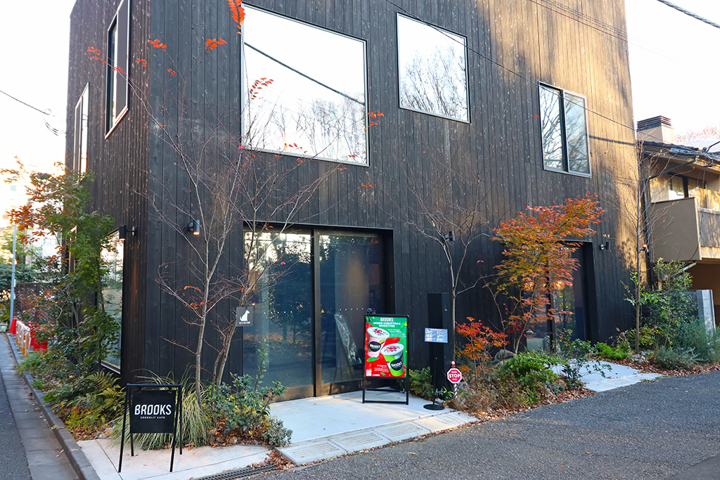 南青山「BROOKS GREENLIT CAFE」