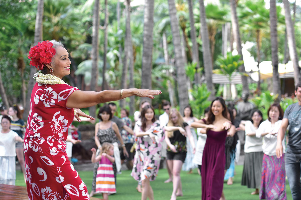 ロイヤル・ハワイアン・センターのフラ・レッスン