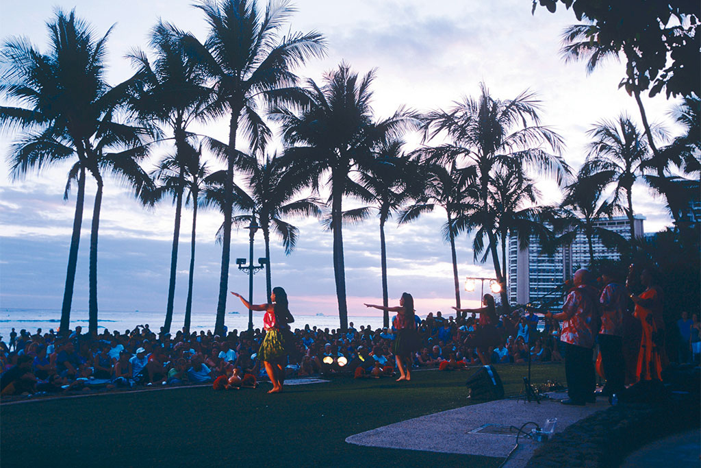 クヒオ･ビーチ･パークの無料フラ・ショー