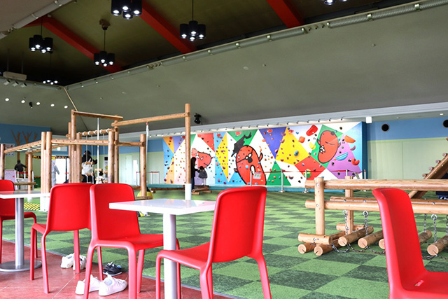 休憩スペース/めんたいパークびわ湖（滋賀県/野洲市）