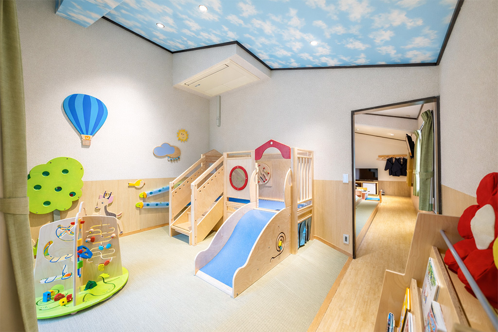 「ファミリールーム」/仙石原　露天付客室充実の宿　品の木一の湯（神奈川県／足柄下郡箱根町）