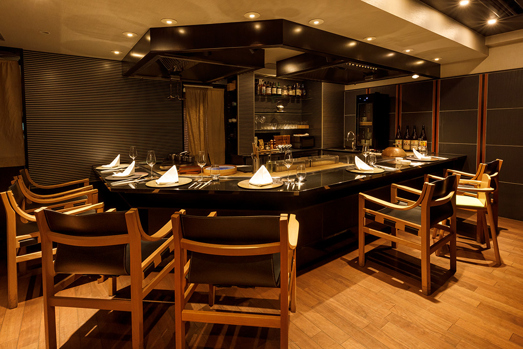 鉄板焼き/網焼きダイニング 「美庵」店内/ホテルサイプレス軽井沢（長野県/軽井沢町）