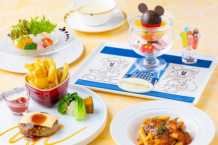 「チャイルドコース（アニバーサリーデザート）/エンパイア・グリル（ディズニーアンバサダーホテル）