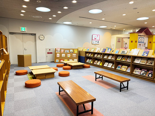 絵本を楽しめる「ライブラリー」/キッズプラザ大阪（大阪府/大阪市）