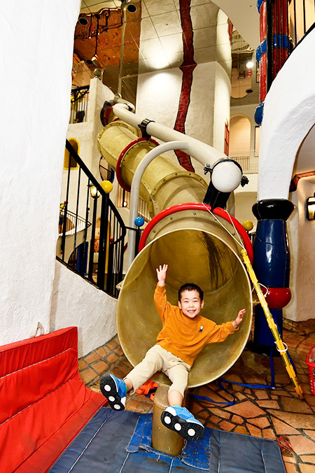 チューブスライダー/キッズプラザ大阪（大阪府/大阪市）