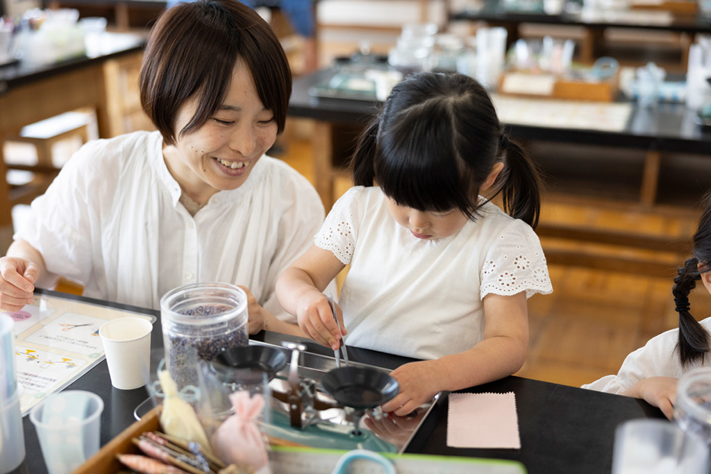 ポプリづくりの様子/ナチュの森（北海道）