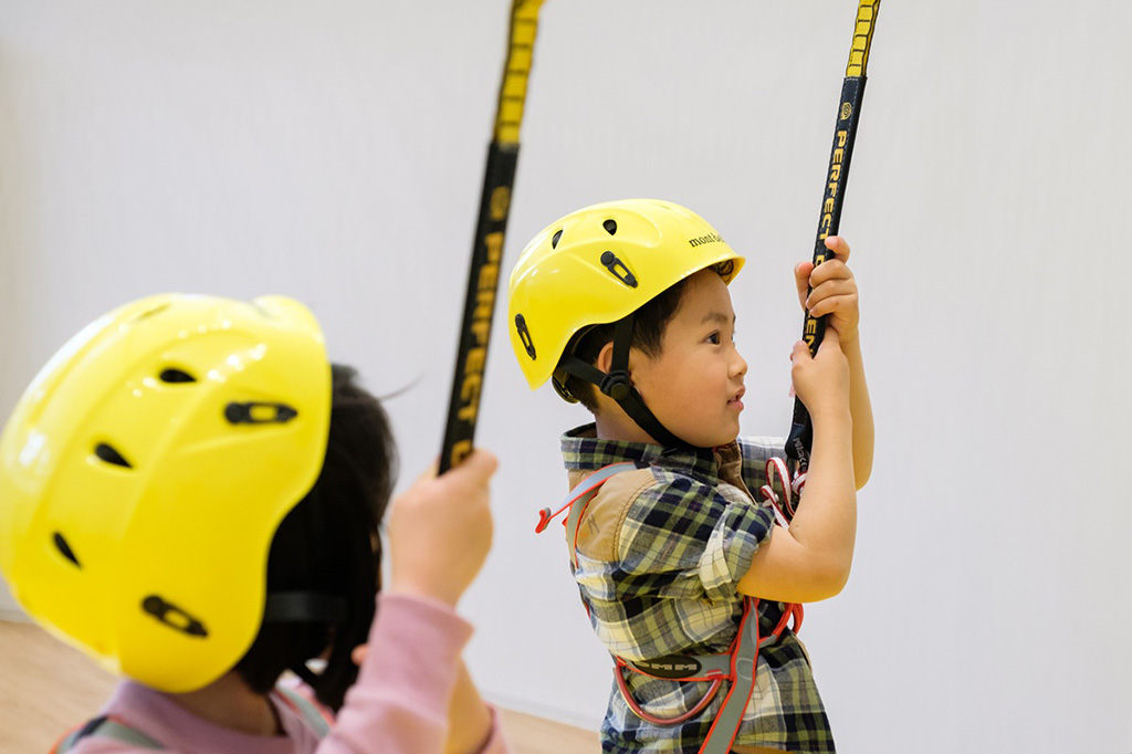 人気アクティビティ「えれべすとウォール」/植村直己記念スポーツ公園（兵庫県/豊岡市）