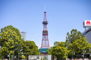 階段をのぼって目指せてっぺん！「さっぽろテレビ塔」90m展望台入場無料キャンペーン